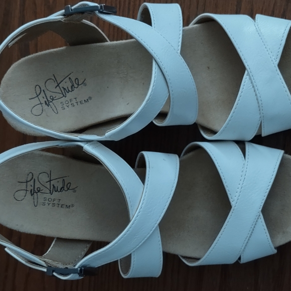 Women's shoes size 6 - Picture 3 of 3